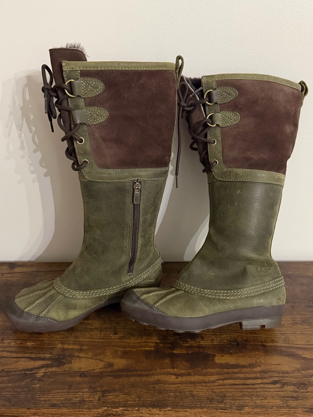 UGG Belcloud Tall Duck Boots Olive Green size 5